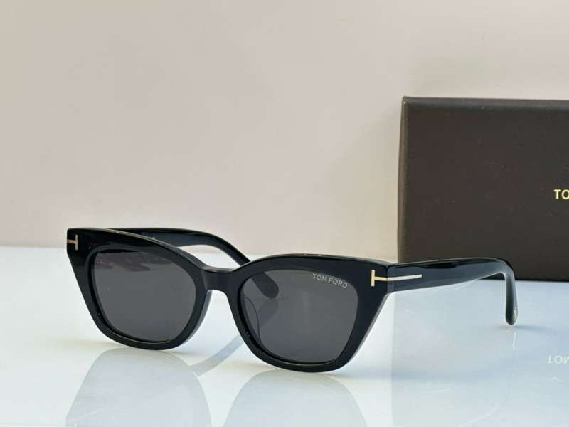Picture of Tom Ford Sunglasses _SKUfw55560085fw